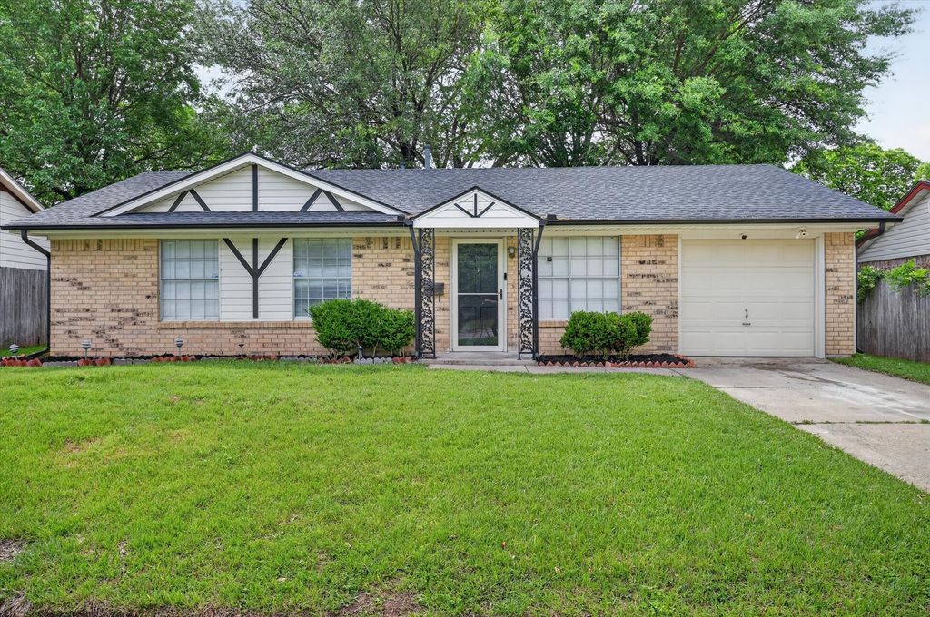 263 Merribrook Trail, Duncanville, TX 75116