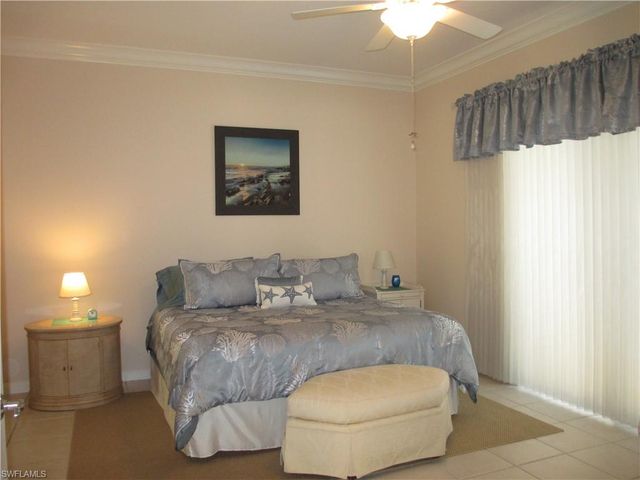 4345 Montalvo CT, Naples, FL 34109