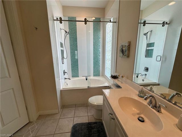 4345 Montalvo CT, Naples, FL 34109