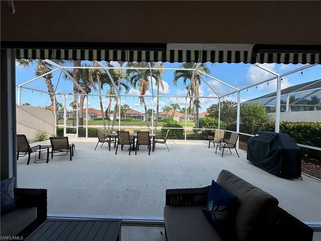 4345 Montalvo CT, Naples, FL 34109