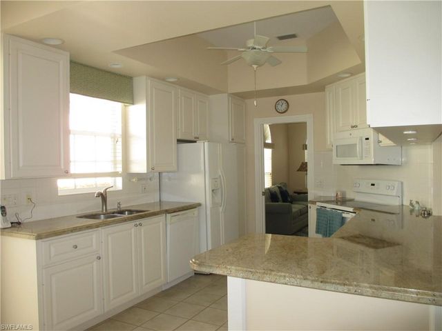 4345 Montalvo CT, Naples, FL 34109