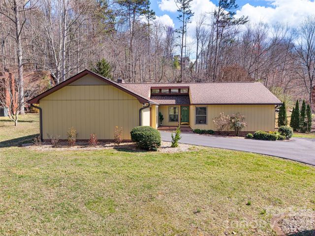 63 Pinecroft Road, Asheville, NC 28804