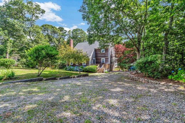 51 Tracy Ln, Brewster, MA 02631