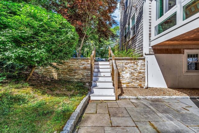 51 Tracy Ln, Brewster, MA 02631