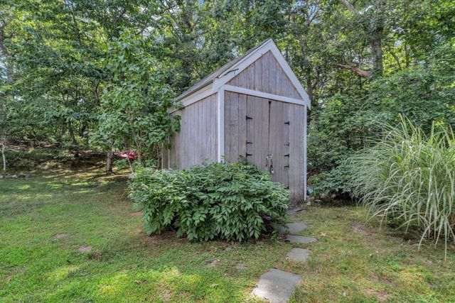 51 Tracy Ln, Brewster, MA 02631