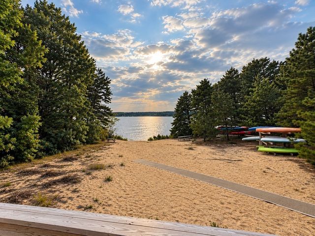 51 Tracy Ln, Brewster, MA 02631