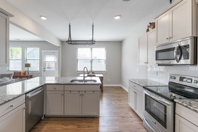 2208 Postings Pt, Antioch, TN 37013