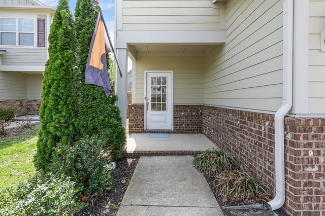 2208 Postings Pt, Antioch, TN 37013