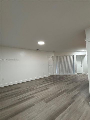 15655 SW 74th Cir Dr 14-6, Miami, FL 33193