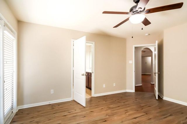 12066 Quartersawn Lane, Pinehurst, TX 77362