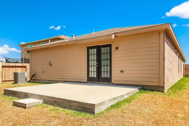 12066 Quartersawn Lane, Pinehurst, TX 77362