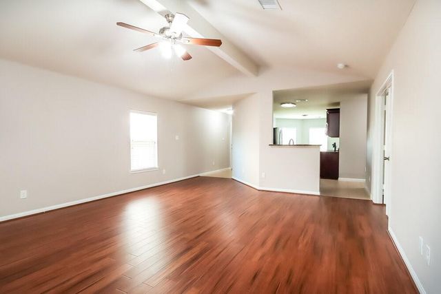 12066 Quartersawn Lane, Pinehurst, TX 77362