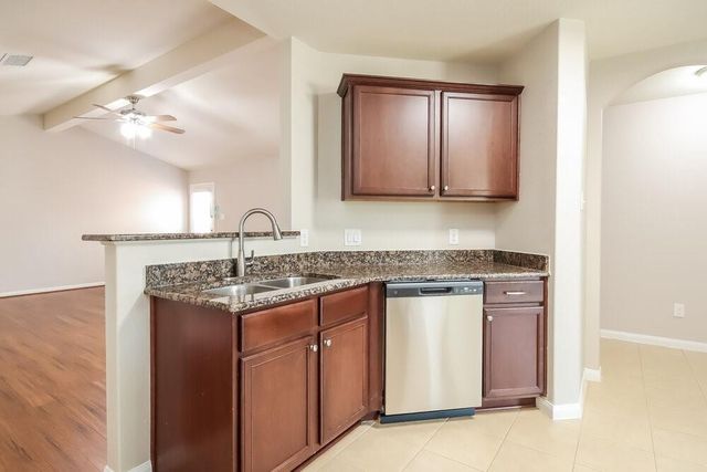 12066 Quartersawn Lane, Pinehurst, TX 77362