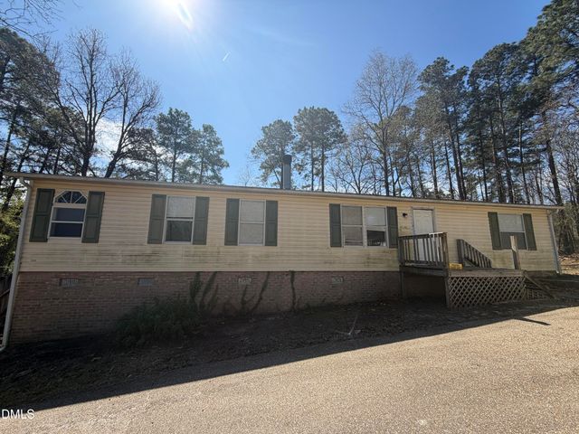 63 Mullins Drive, Lillington, NC 27546
