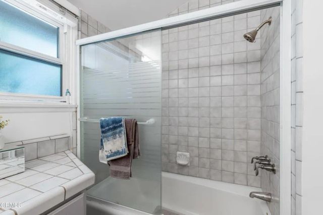 17448 Keswick Street, Northridge, CA 91325