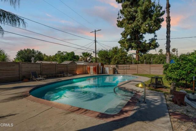 17448 Keswick Street, Northridge, CA 91325