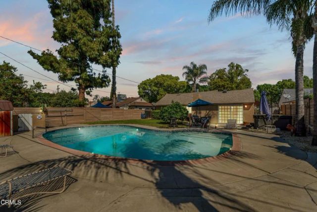 17448 Keswick Street, Northridge, CA 91325