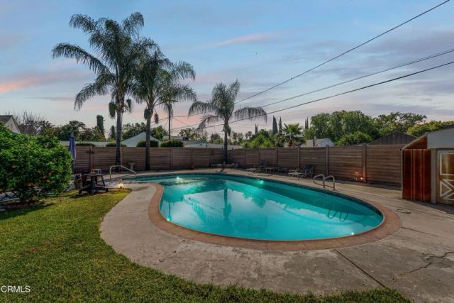17448 Keswick Street, Northridge, CA 91325