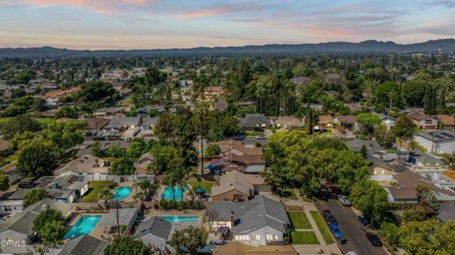 17448 Keswick Street, Northridge, CA 91325