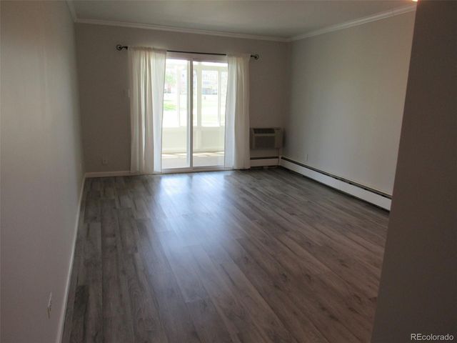 725 S Clinton Street 11A, Denver, CO 80247