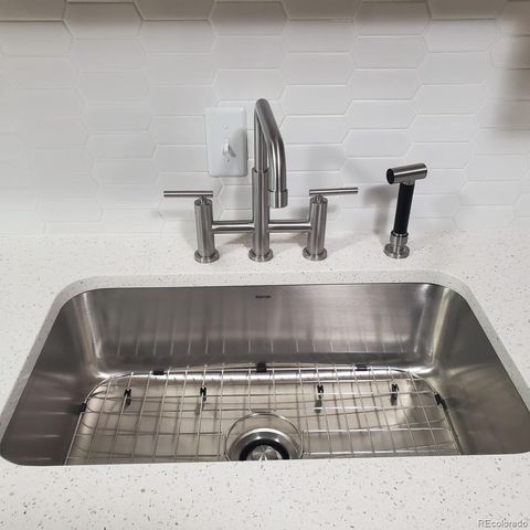 725 S Clinton Street 11A, Denver, CO 80247