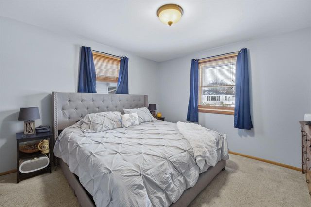 1003 CEDAR STREET, Little Chute, WI 54140