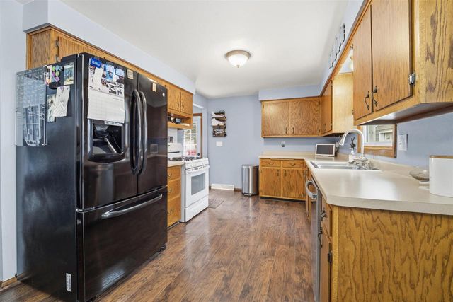 1003 CEDAR STREET, Little Chute, WI 54140