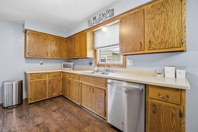 1003 CEDAR STREET, Little Chute, WI 54140