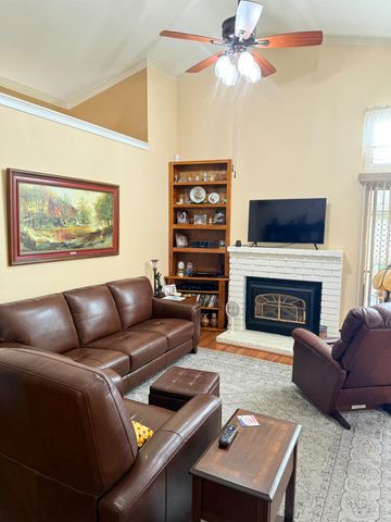 2125 Gutherie St, Modesto, CA 95358