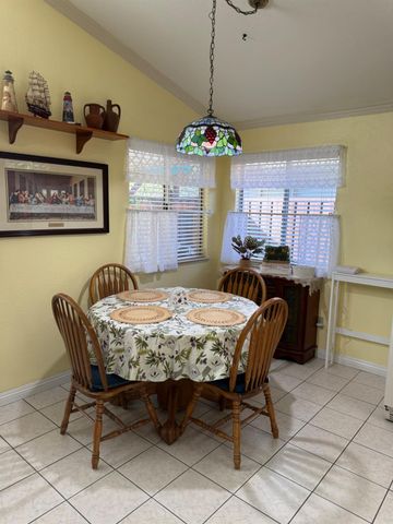 2125 Gutherie St, Modesto, CA 95358