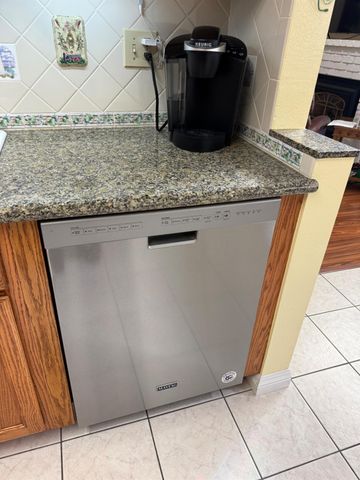 2125 Gutherie St, Modesto, CA 95358