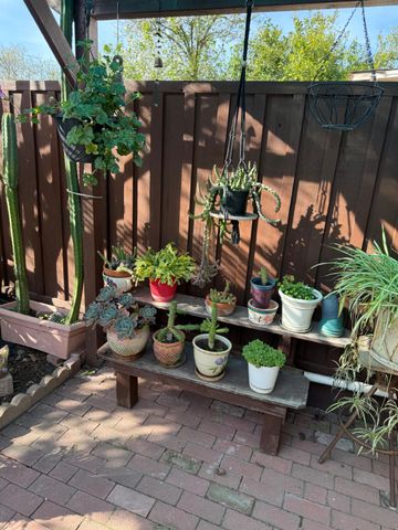 2125 Gutherie St, Modesto, CA 95358