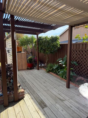 2125 Gutherie St, Modesto, CA 95358