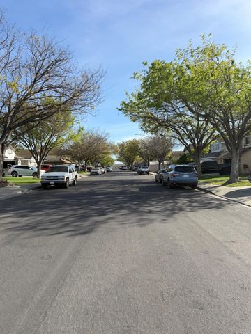 2125 Gutherie St, Modesto, CA 95358