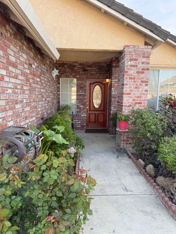 2125 Gutherie St, Modesto, CA 95358