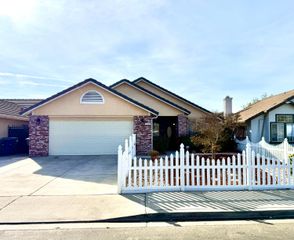 2125 Gutherie St, Modesto, CA 95358