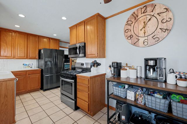 1000 N El Paso Dr, Derby, KS 67037