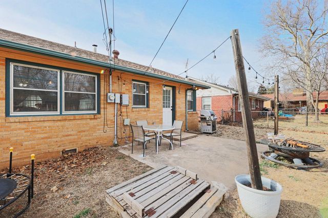 1000 N El Paso Dr, Derby, KS 67037