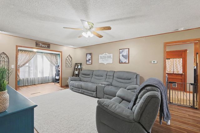 1000 N El Paso Dr, Derby, KS 67037