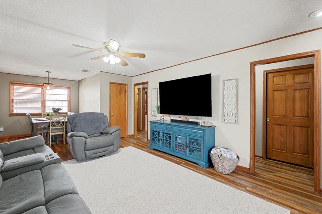 1000 N El Paso Dr, Derby, KS 67037