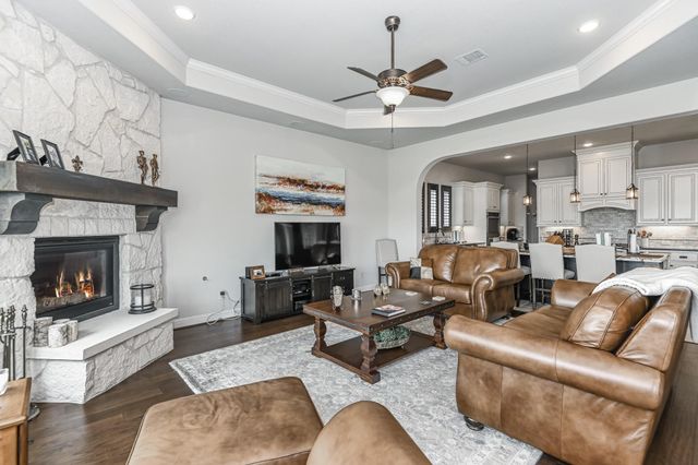 6110 Meadow Bluff Court, Richmond, TX 77407