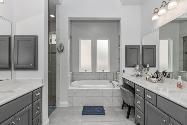 6110 Meadow Bluff Court, Richmond, TX 77407