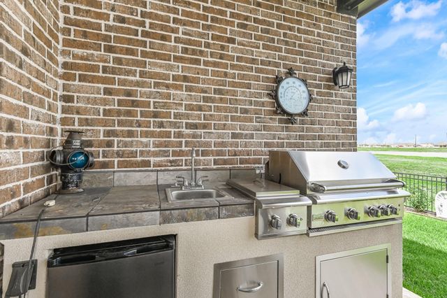 6110 Meadow Bluff Court, Richmond, TX 77407