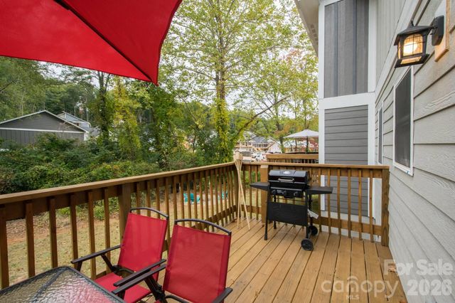 305 Jenna Clare Lane, Asheville, NC 28803