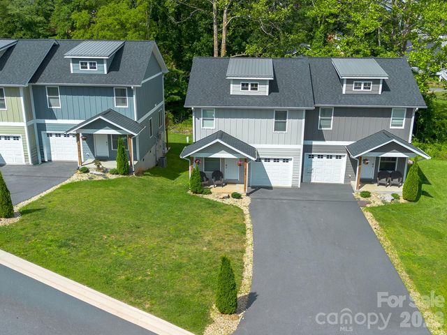 305 Jenna Clare Lane, Asheville, NC 28803