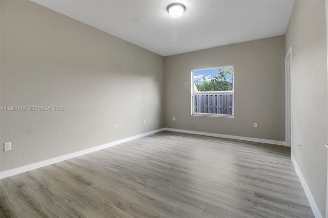 552 NE 5th Way, Florida City, FL 33034