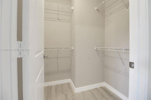 552 NE 5th Way, Florida City, FL 33034