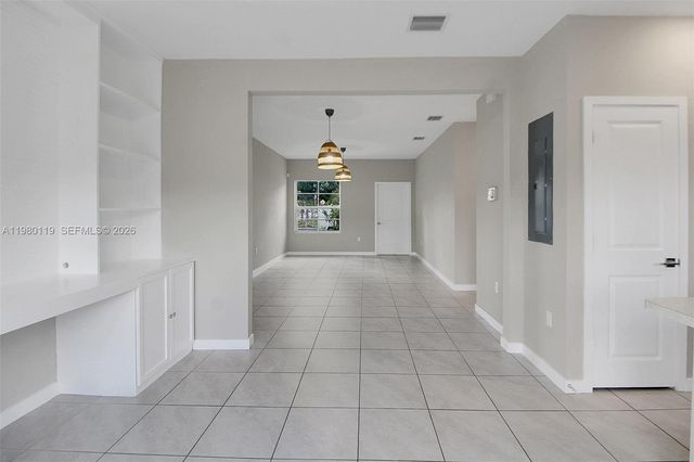 552 NE 5th Way, Florida City, FL 33034