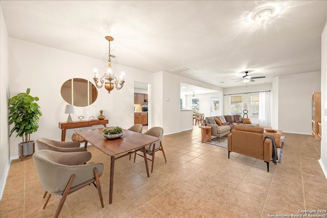 15802 Delaware, Selma, TX 78154