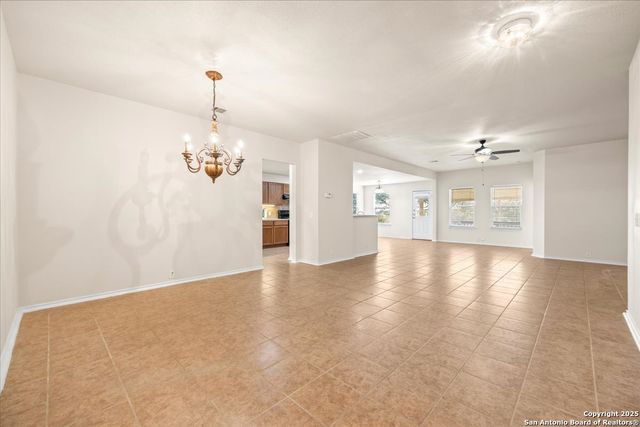 15802 Delaware, Selma, TX 78154